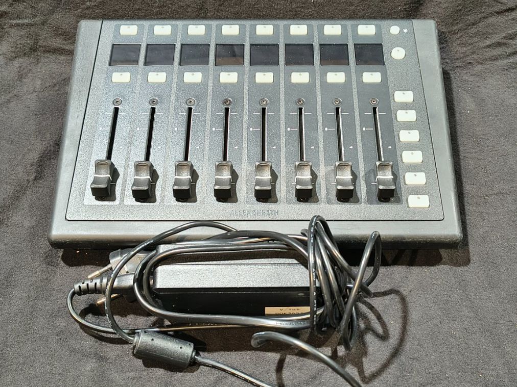 Sistema di controllo: Allen & Heath IP8 Remote Controller / guter Zustand – Usato da Interlaken venduto da streampower 1