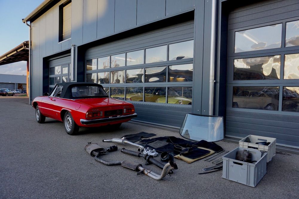 Autos: Alfa-Romeo Spider 1300 zum restaurieren – Defekt aus Ellikon an der Thur von  7