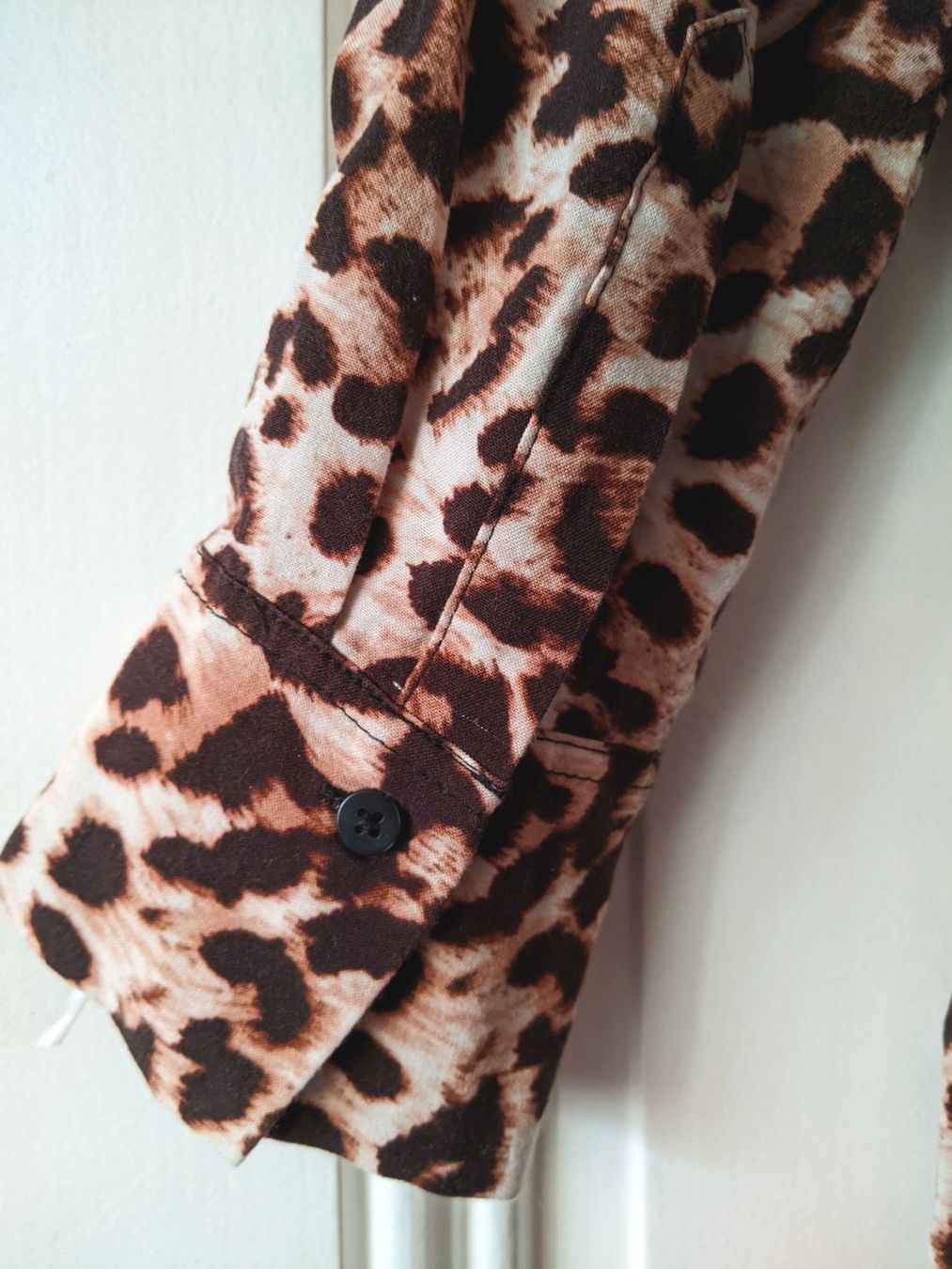 Princess goes hollywood Vestiti: PRINCESS GOES HOLLYWOOD : Robe ample imprimé léopard 40-42 – Nuovo (secondo la descrizione) da Petit-Lancy venduto da lilycerise 4