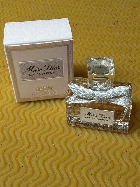 Dior Parfum & Eau de Toilette: Dior - Miss Dior - eau de parfum – Neu und originalverpackt aus fey von Caductilometre