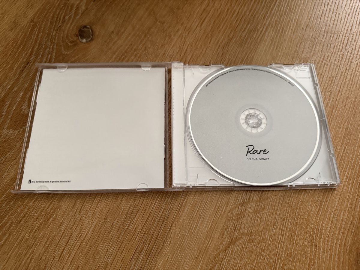 CD: Selena Gomez - Rare CD – Nuovo (secondo la descrizione) da Ettingen venduto da robbenlos 2