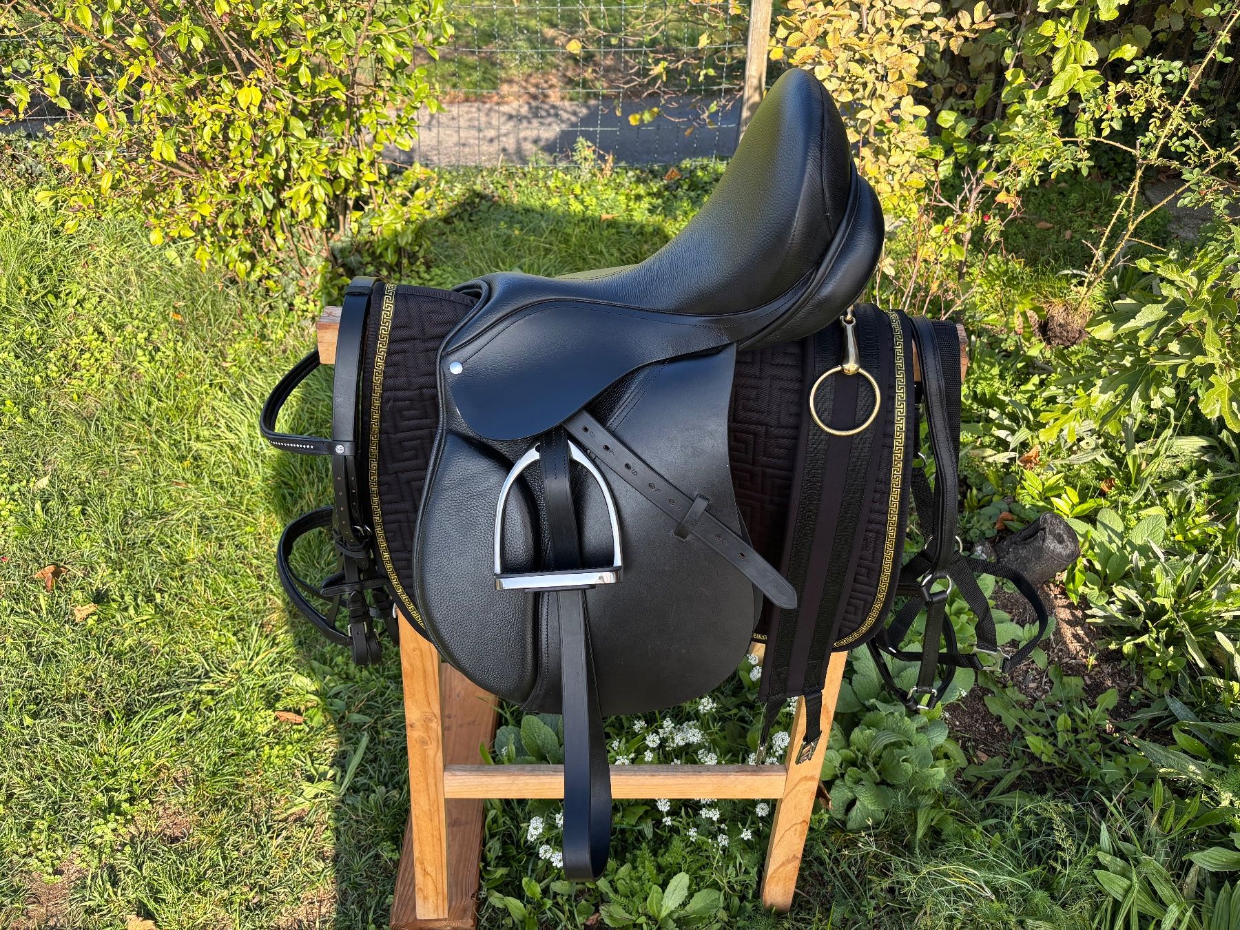 Selle & Accessori: schöner Vielseitigkeitssattel – Usato da Feldbach venduto da Fea1 1
