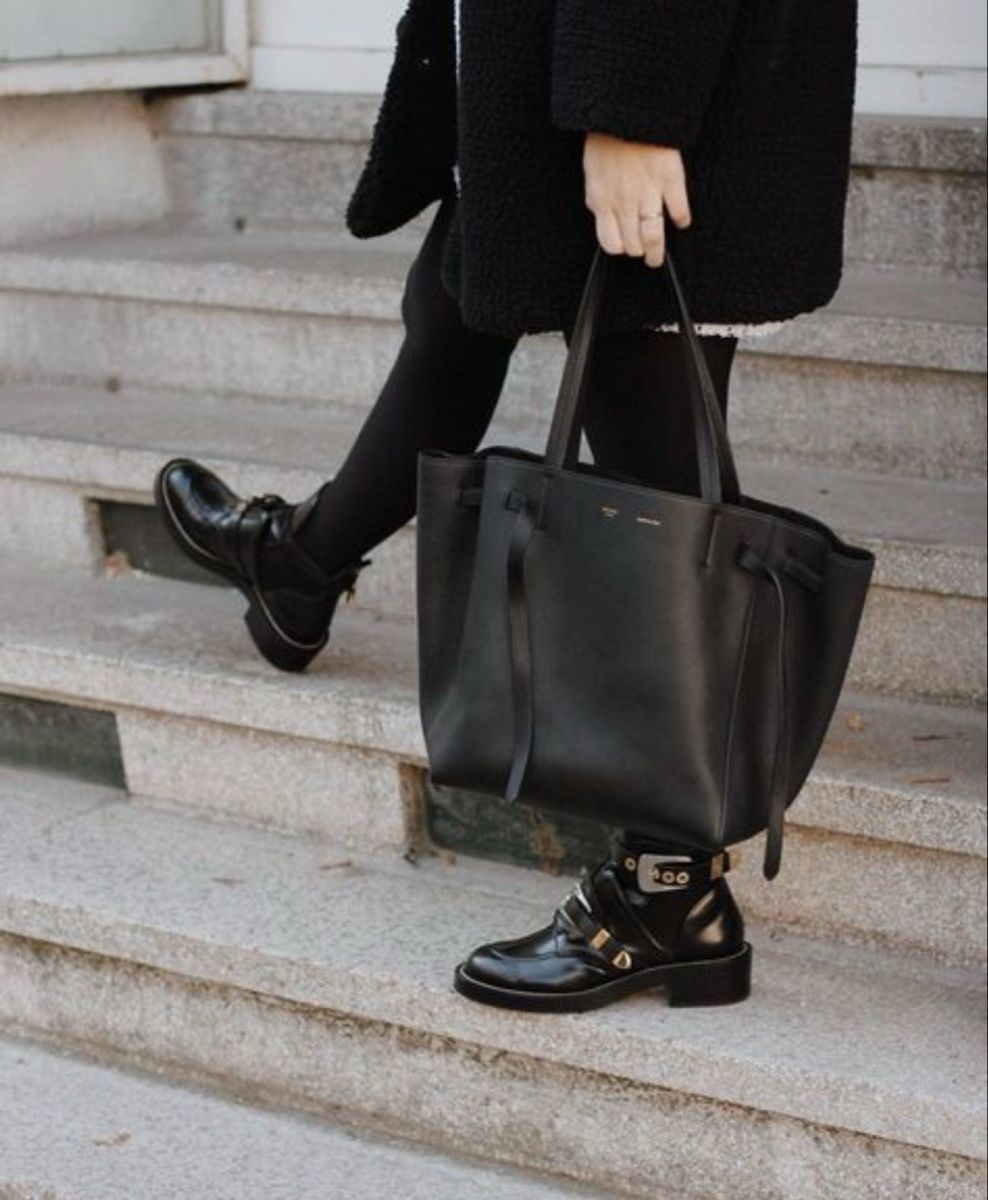 Celine Borse da donna: Céline Phantom Tasche – Usato da Ebikon venduto da loy_wjg6