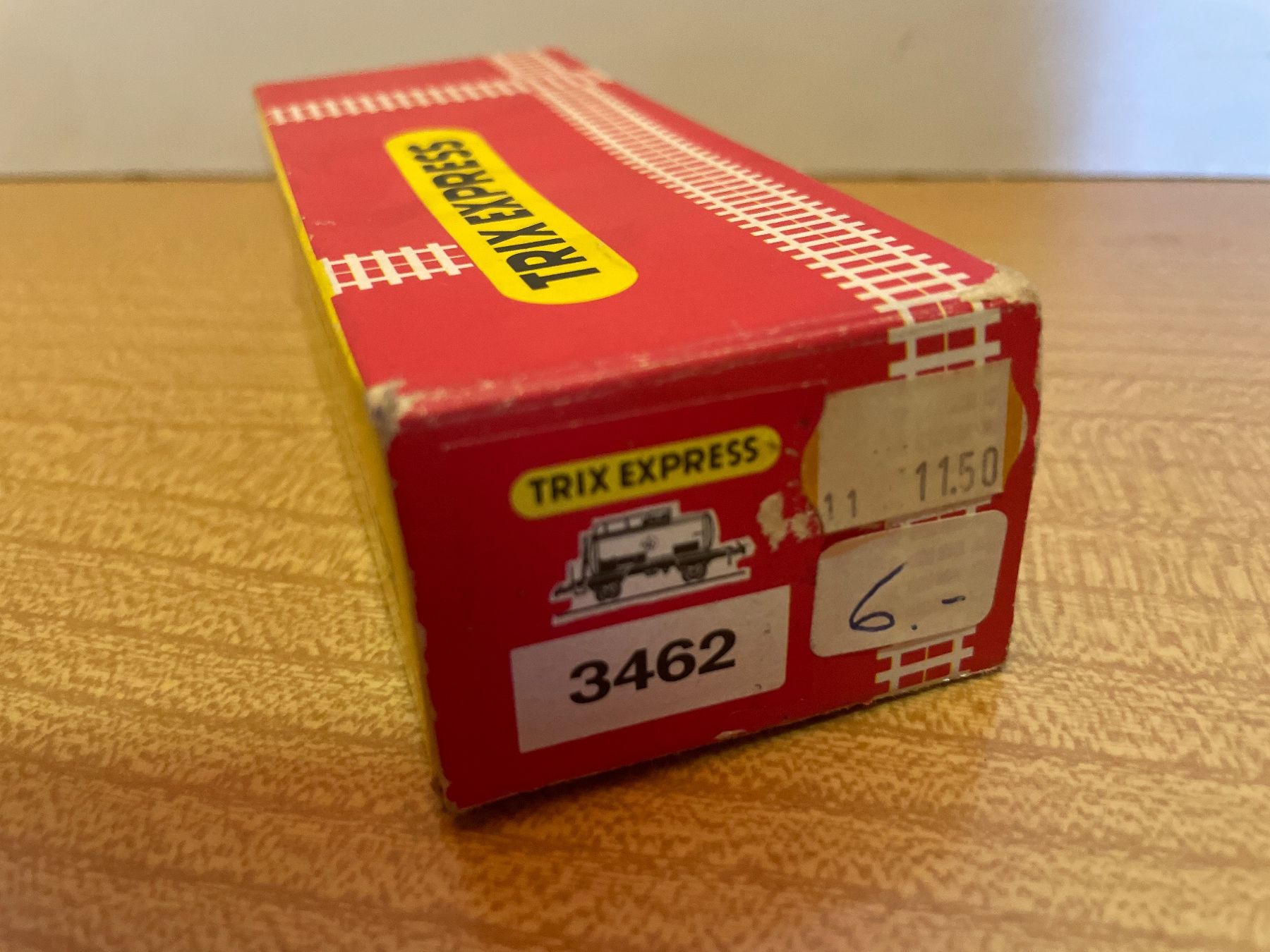 Trix Modellini di ferrovie: Trix Express H0 3462: DEA Kesselwagen, DB – Usato da Suhr venduto da Daneli7 5