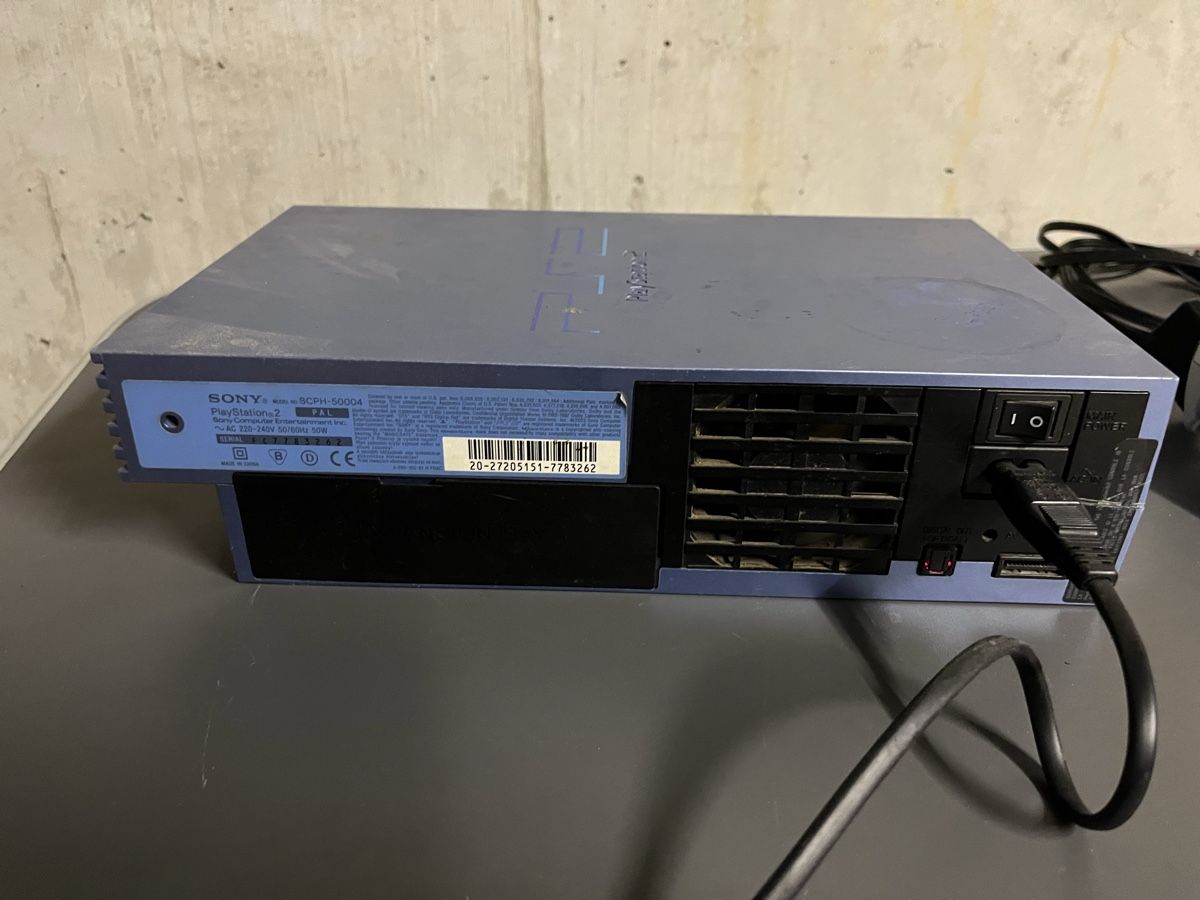 Sony Console: Playstation 2 2x  mit Zubehör – Difettoso da Schötz venduto da RcK1994 1