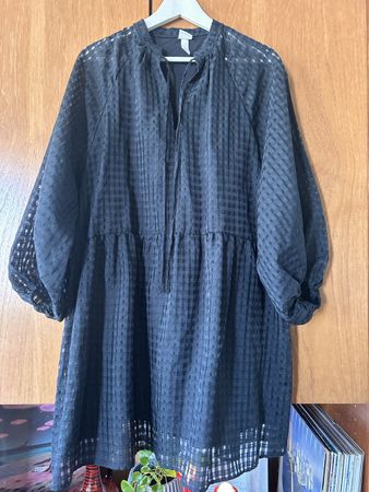 Kurzes H&M Kleid grösse M dunkles Dunkelblau 