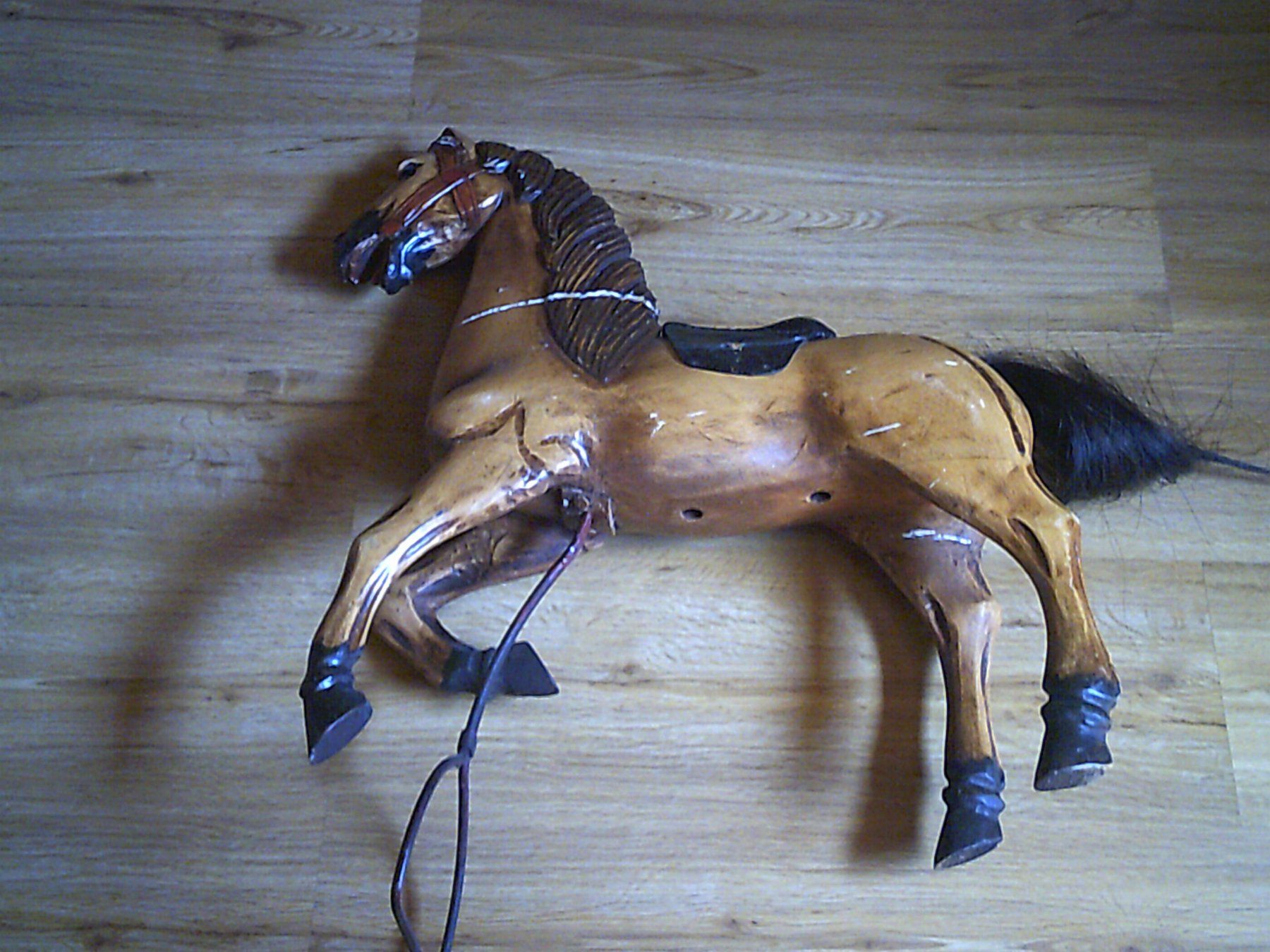 Giocattoli: Petit cheval en bois – Usato da Satigny venduto da Haddock0 6