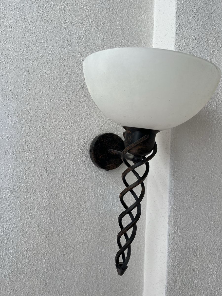 Lampade: Applique murale design en spirale noir et blanc – Usato da Chambésy venduto da ggr_yg5d 2