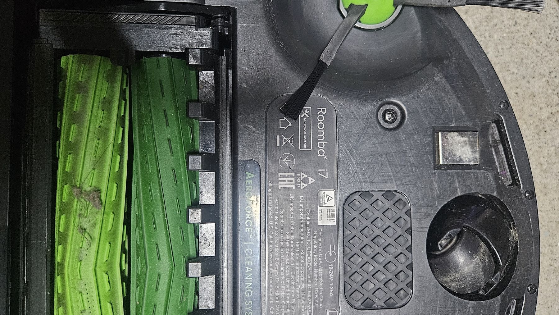 Irobot Aspirapolveri & Accessori: Robot Vacuum Roomba i7 with base station – Difettoso da Sachseln venduto da laz_65cg 3