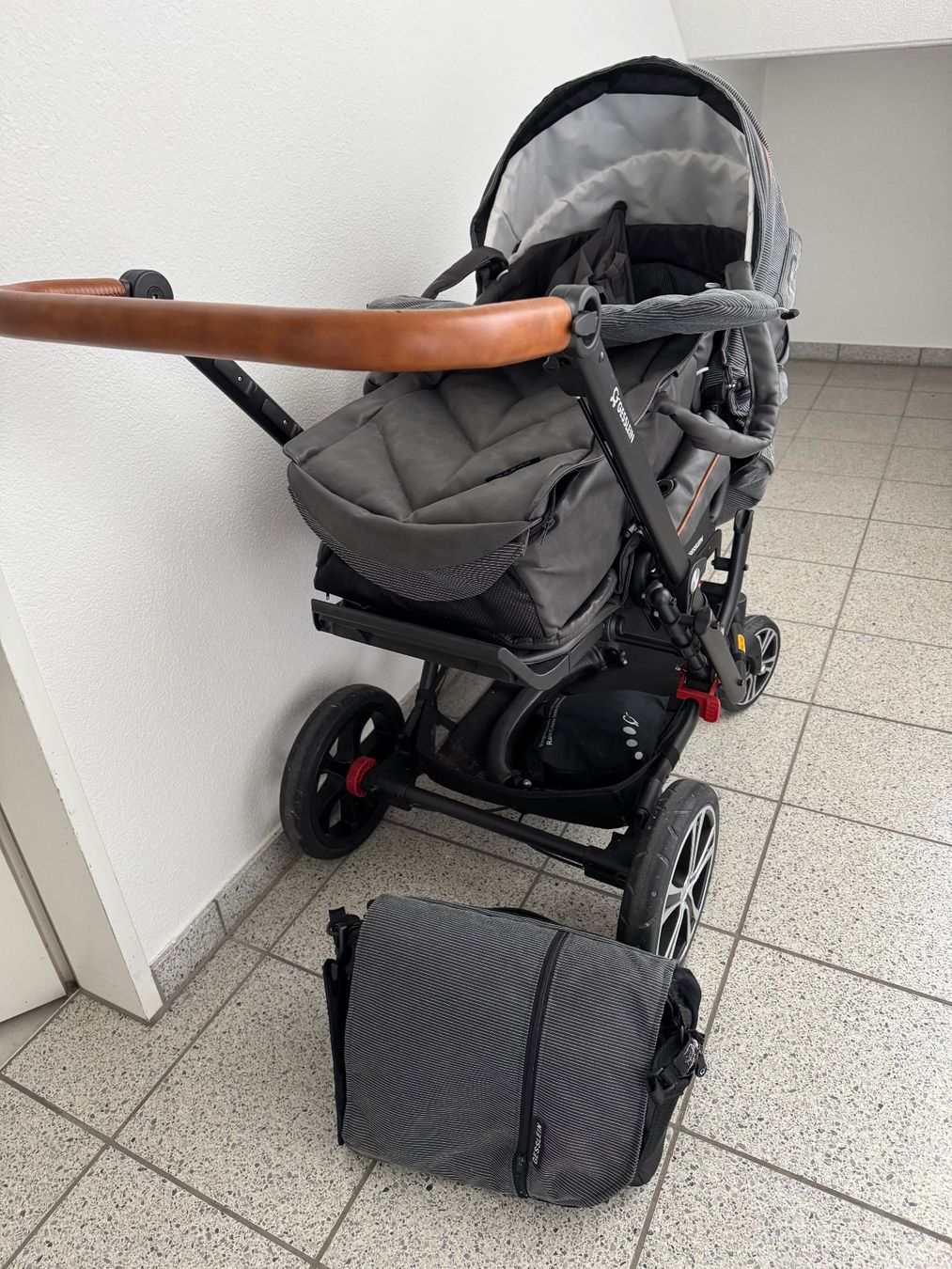 Gesslein Carrozzine: Kinderwagen Gesslein – Usato da Wolfwil venduto da Meilaenderli 6