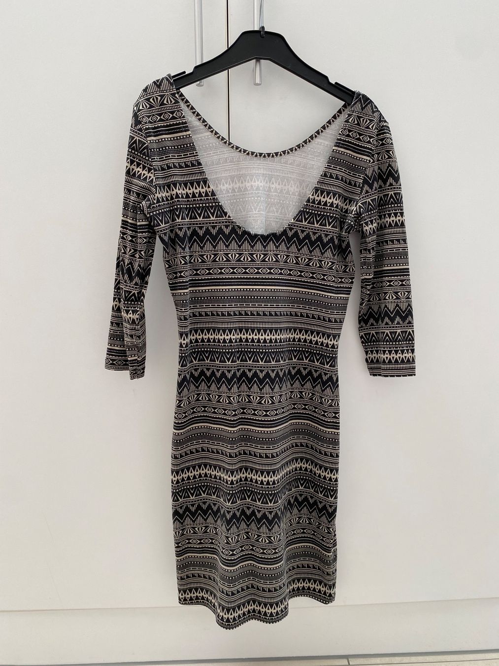 Kleider: Elegantes Kleid Gr.S – Gebraucht aus Wädenswil von JJ15 1