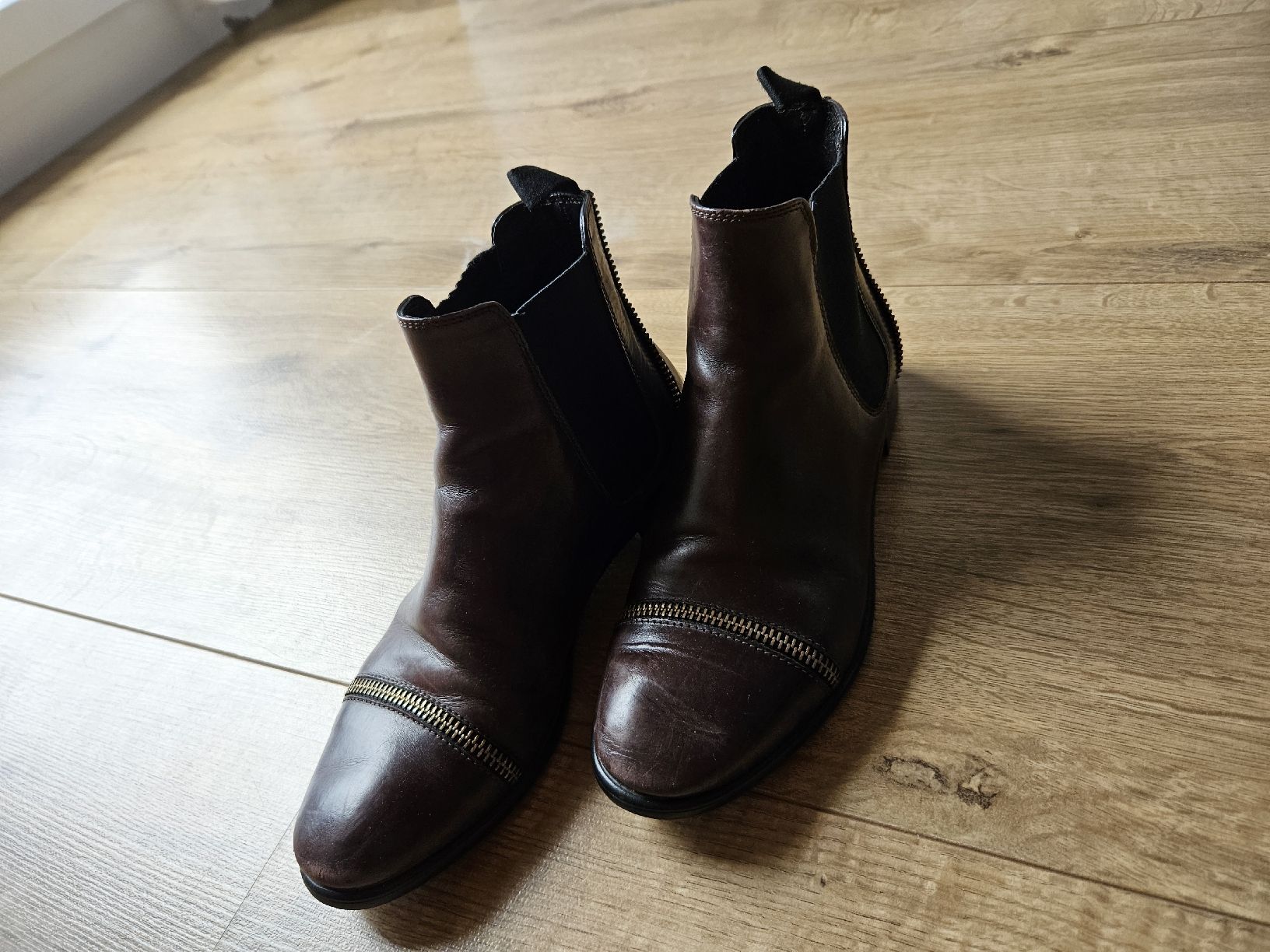 Scarpe da donna: Stiefeletten Grösse 35 – Usato da Rhäzüns venduto da inf_rcj7