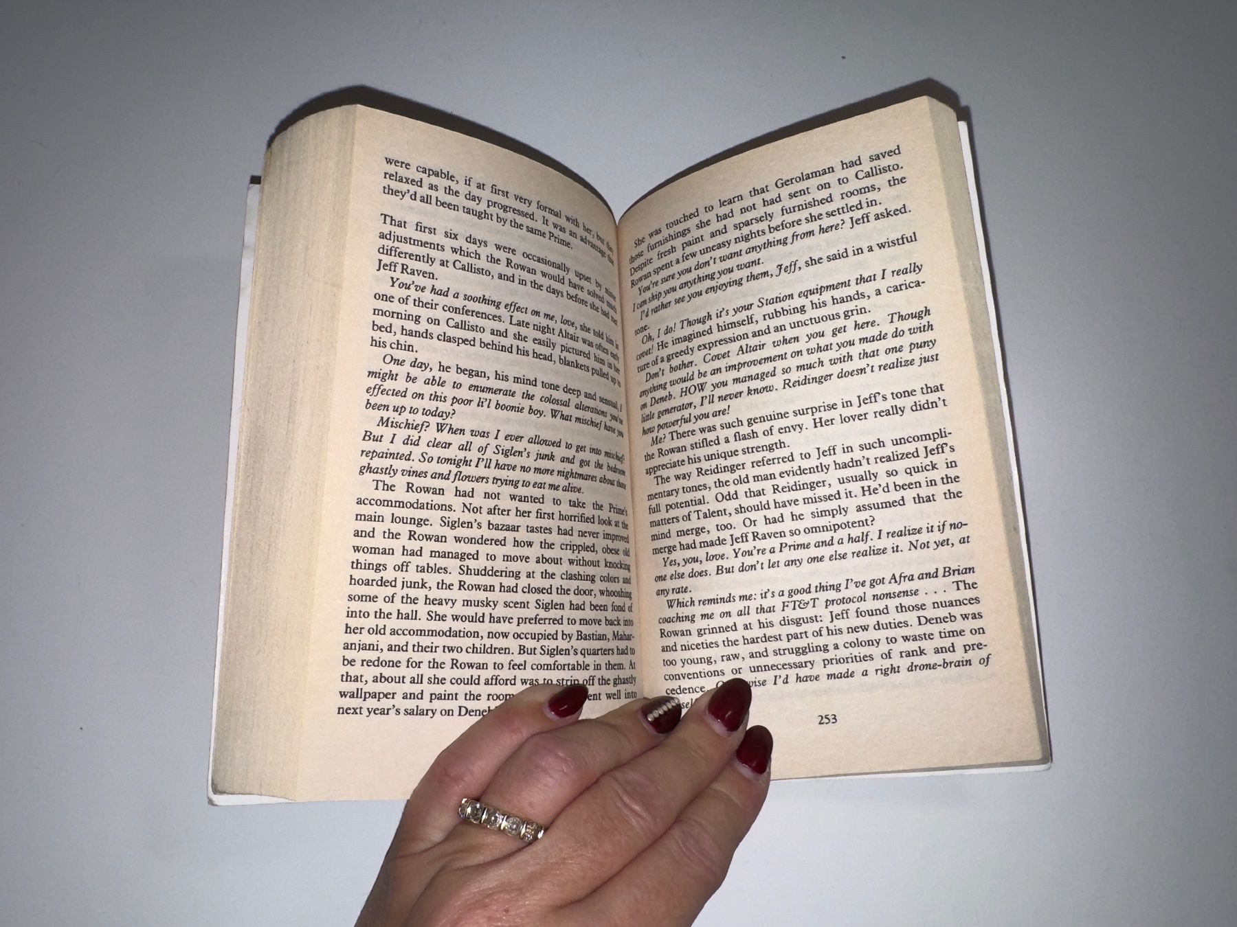 Libri: NOVEL: Anne McCaffrey, The Rowan – Usato da Grosswangen venduto da English_books 7