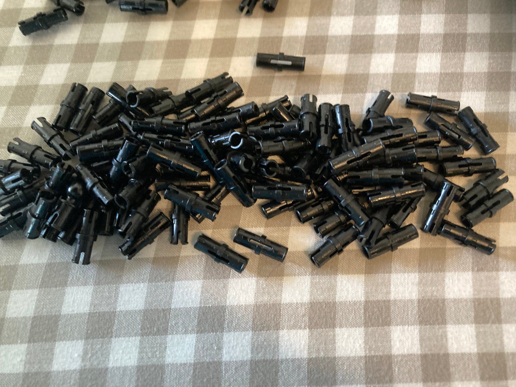 Lego Giocattoli: 300 schwarze Lego Technik Verbinder ab 2 Franken – Usato da Volketswil venduto da Daniel68ernst 1