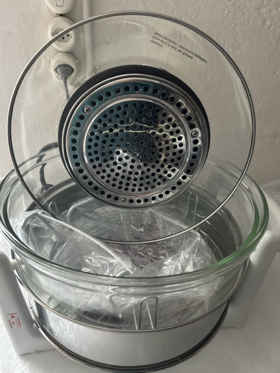 Elettrodomestici da cucina: Neu Turbo 3000 Heissluftgrill – Nuovo e nell'imballaggio originale da Dulliken venduto da Lindt.1845 1