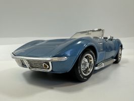 1969 Chevrolet Corvette Stingray 1:18, blau, REVELL