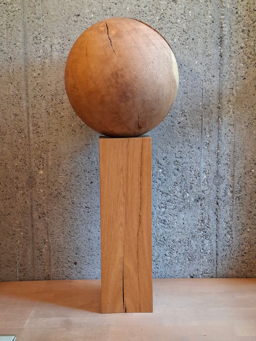 Sculture & Statue: Holzkugel aus Eichenholz, Ø 39 cm – Usato da Wald ZH venduto da legi12 3