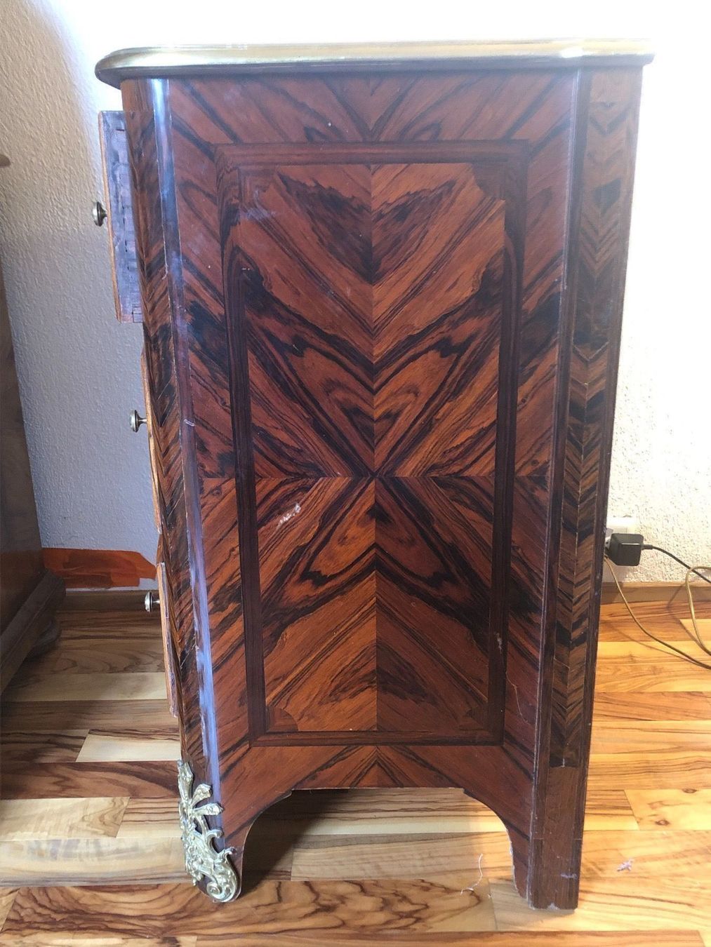 Cassettiere: Tisch Antike Kommode Holz Messing Anrichte – Usato da Zollikofen venduto da lorik007 1