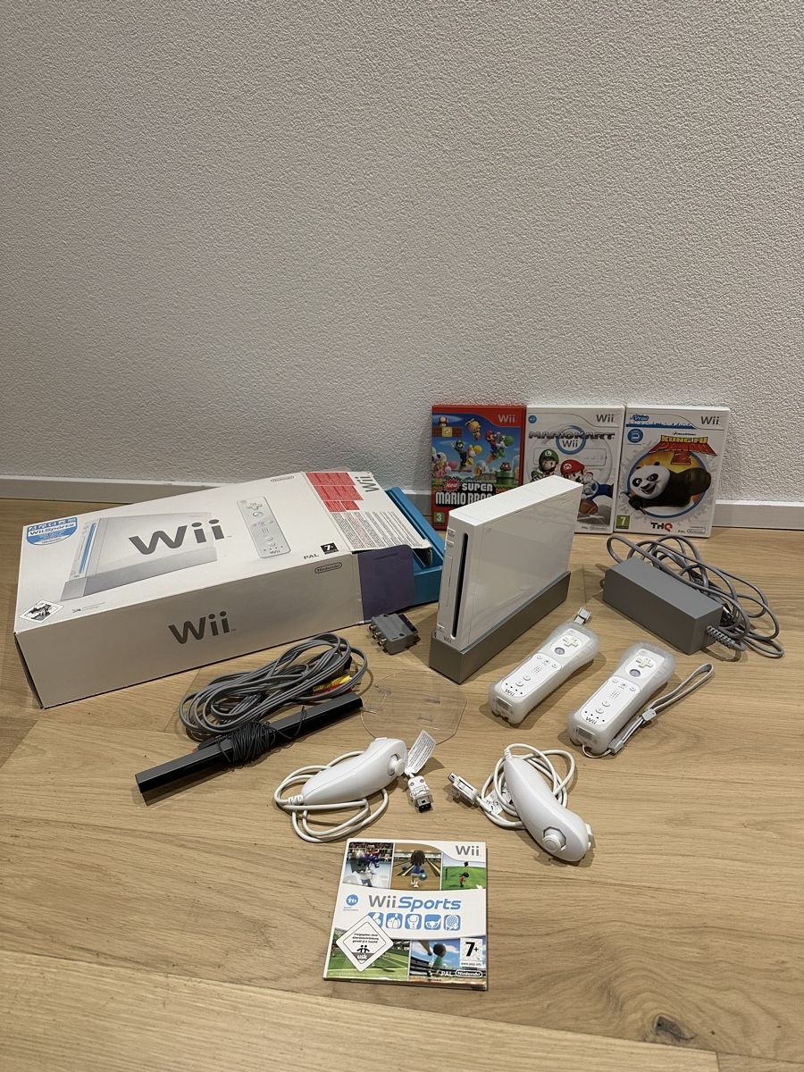 Nintendo Console: Nintendo Wii – Usato da Niederuzwil venduto da Carlos_1 1