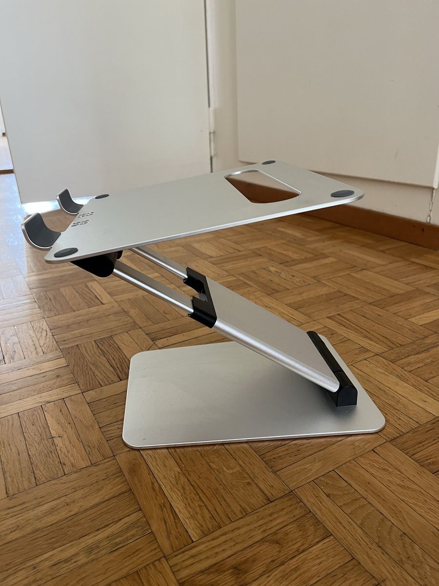 Racks & Cavalletti: Laptopständer Alu – Usato da Fribourg venduto da luy_bbb6 2