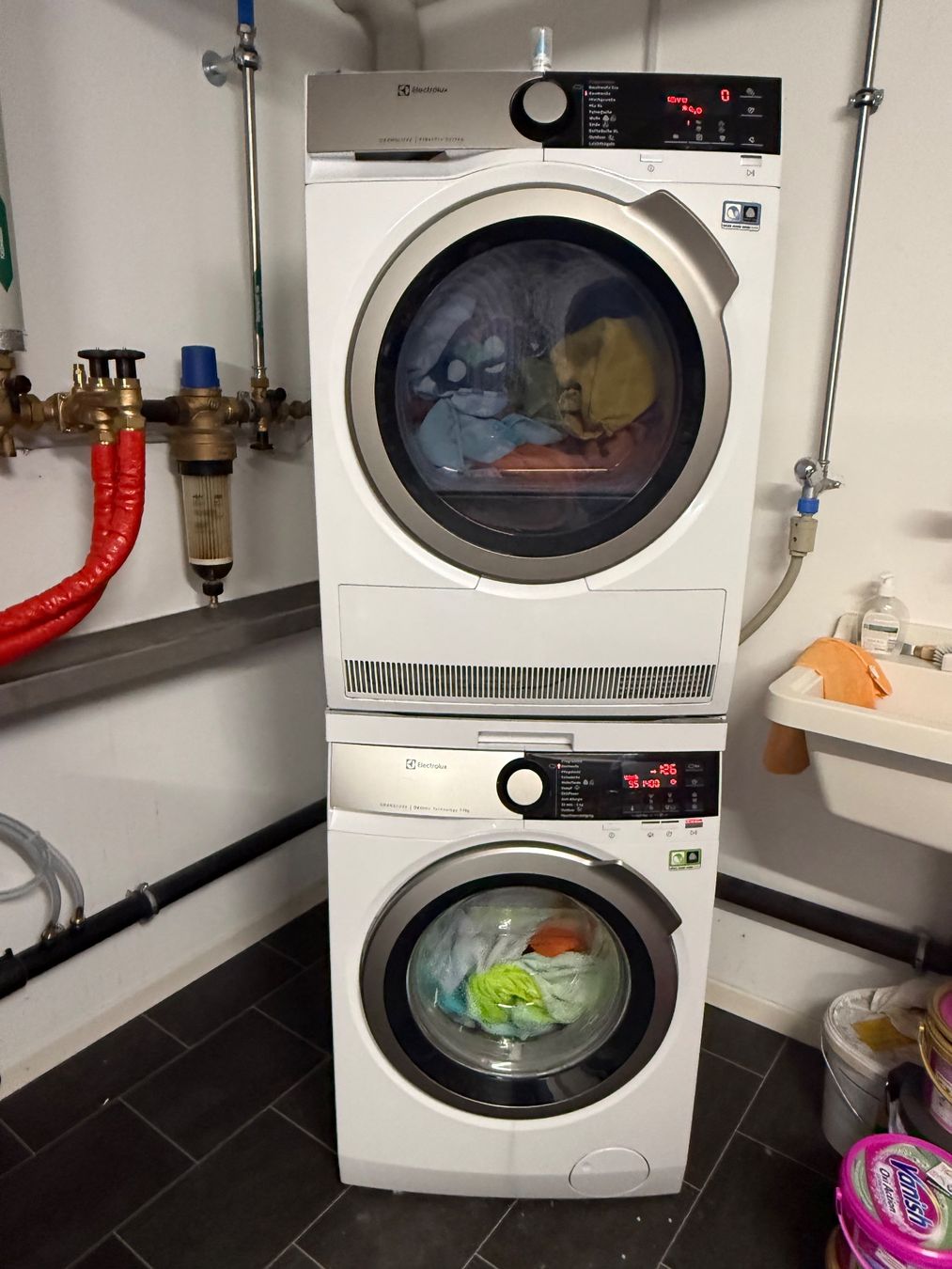 Electrolux Lavatrici: Electrolux Waschturm – Usato da Eggenwil venduto da antoniomarchese