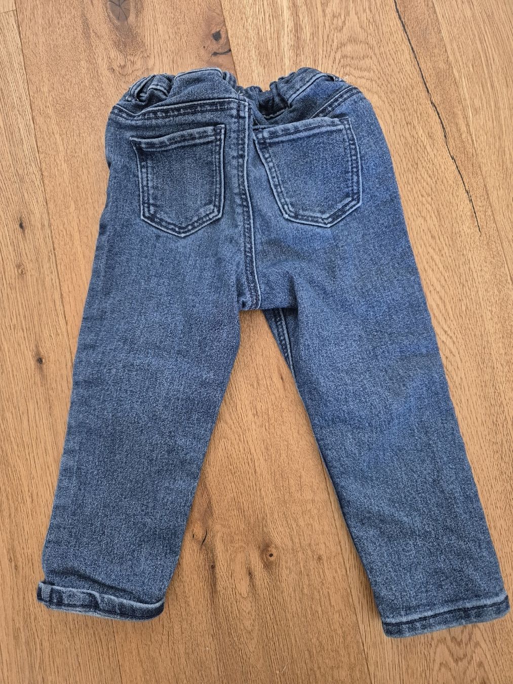 H&M Pantaloni: jeans h&m grösse 86 – Usato da Triengen venduto da Nina_h_90 1