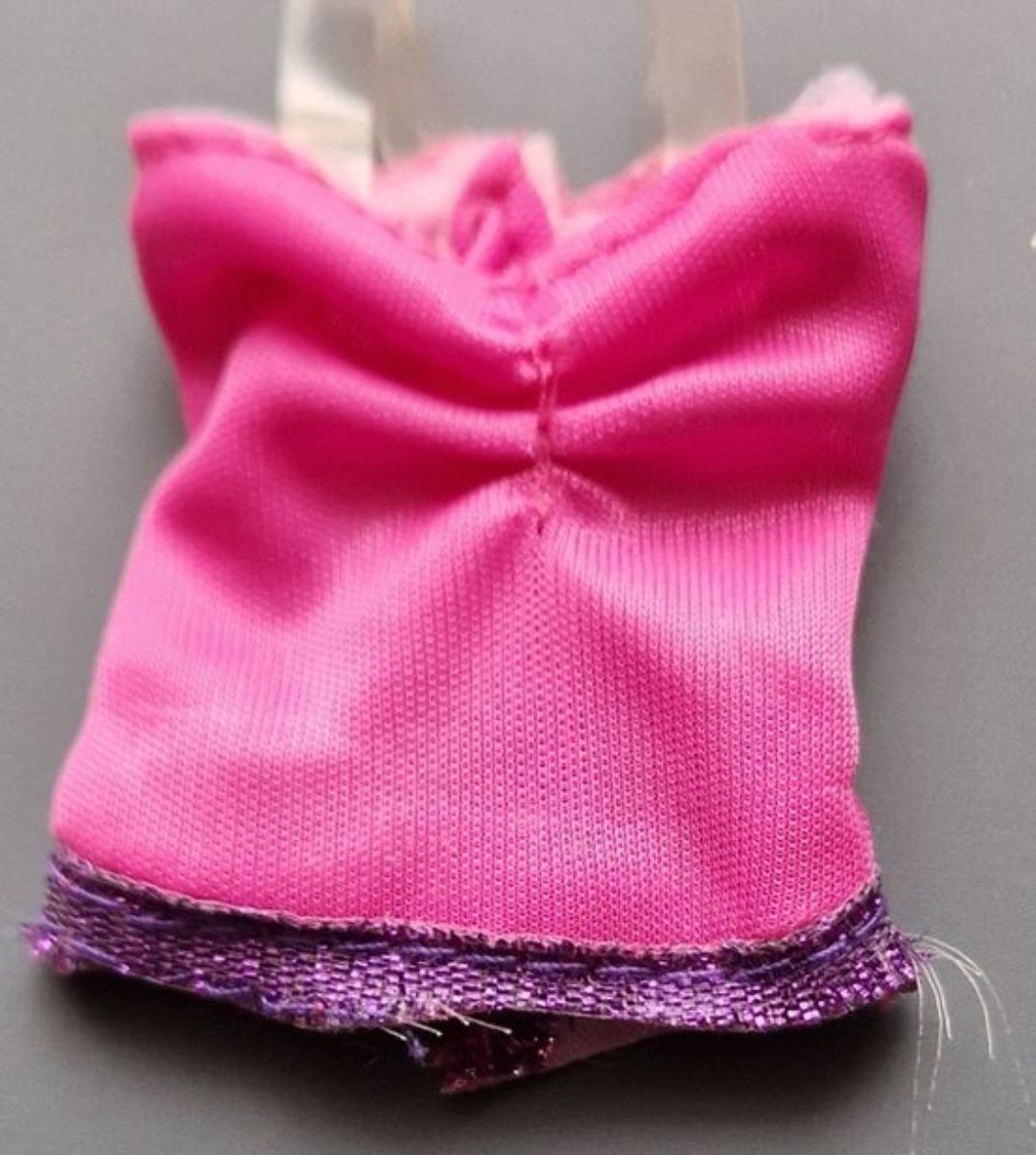 Bambole: Haut pour Barbie – Usato da Couvet venduto da Pioune