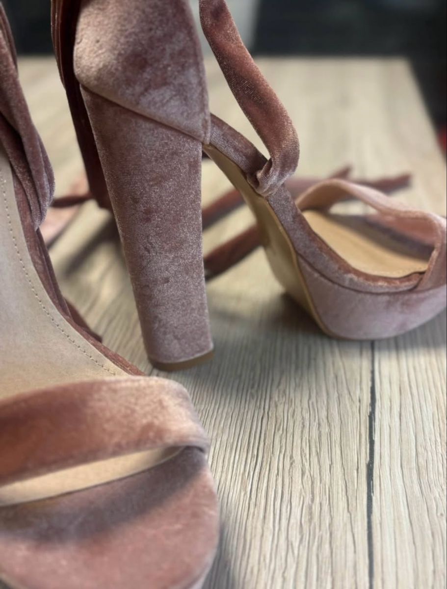 Scarpe da donna: Sandales à talons rose neuves – Nuovo (secondo la descrizione) da Monthey venduto da mon_sgm8 1