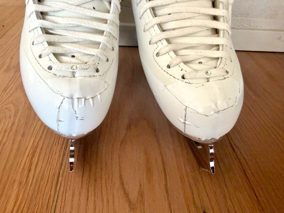 Edea Pattini da ghiaccio: Edea Chorus 245C Eiskunstlaufschuhe + Coronation Ace Kufen – Usato da Wettingen venduto da LorenaD 6