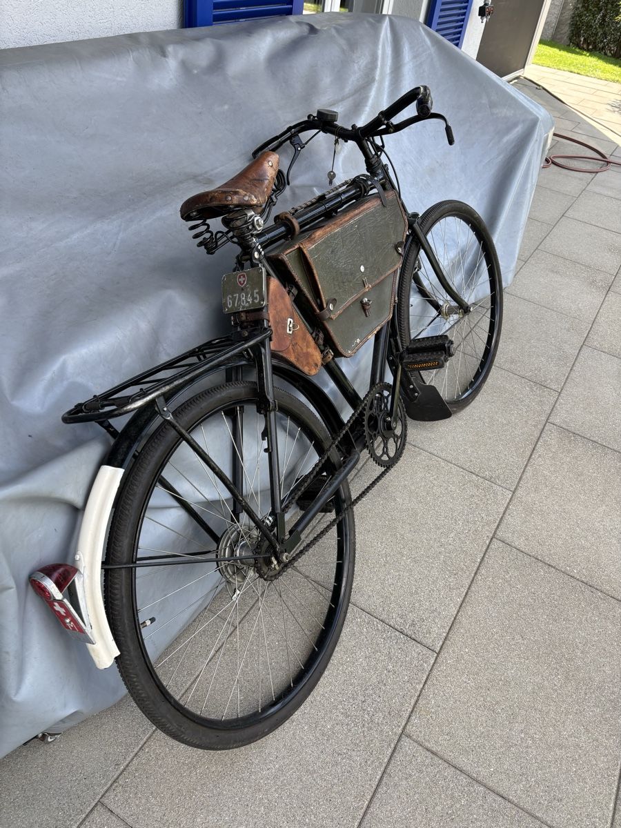 Schweizer Armee Velos: Ordonnanzrad 1946 – Gebraucht aus Stüsslingen von Natrium 1