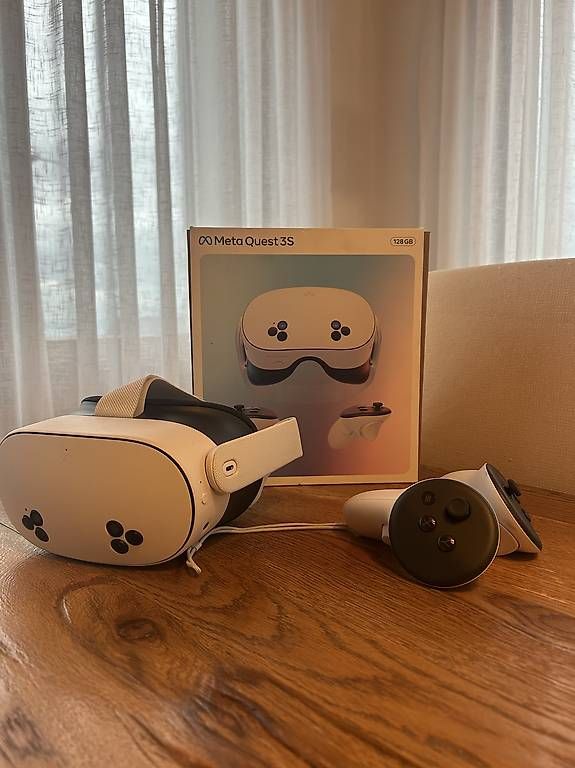 Casco VR: **Meta Quest 3S zweimal gebraucht** – Nuovo e nell'imballaggio originale da Rorschacherberg venduto da sem_jkl7