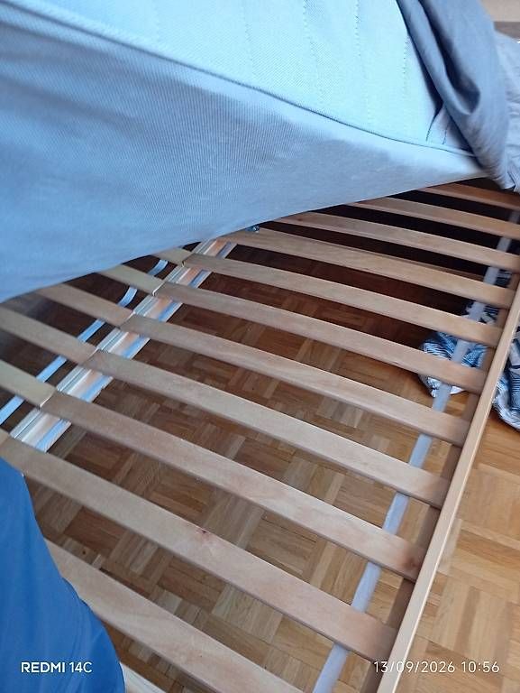 Letti: Cadre lit 140x200 – Usato da Genève venduto da uto_r9th 2