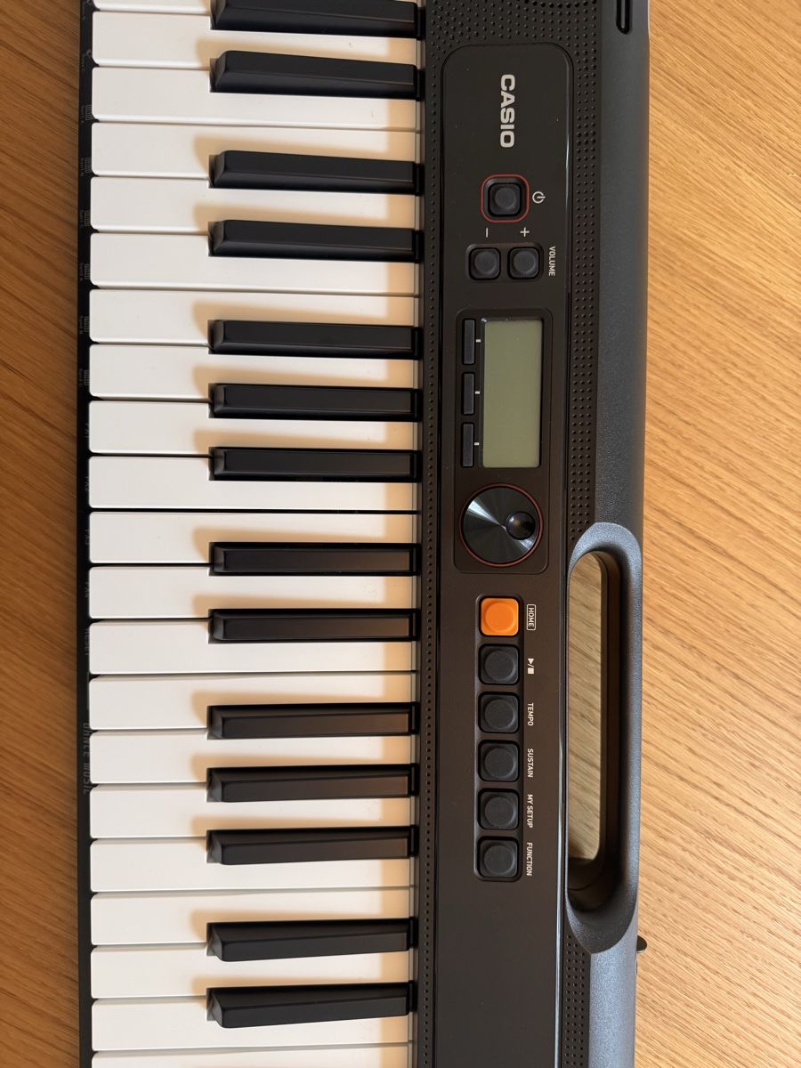 Casio Strumenti musicali: Casio CT-S200 – Nuovo (secondo la descrizione) da Zürich venduto da Peban1 5