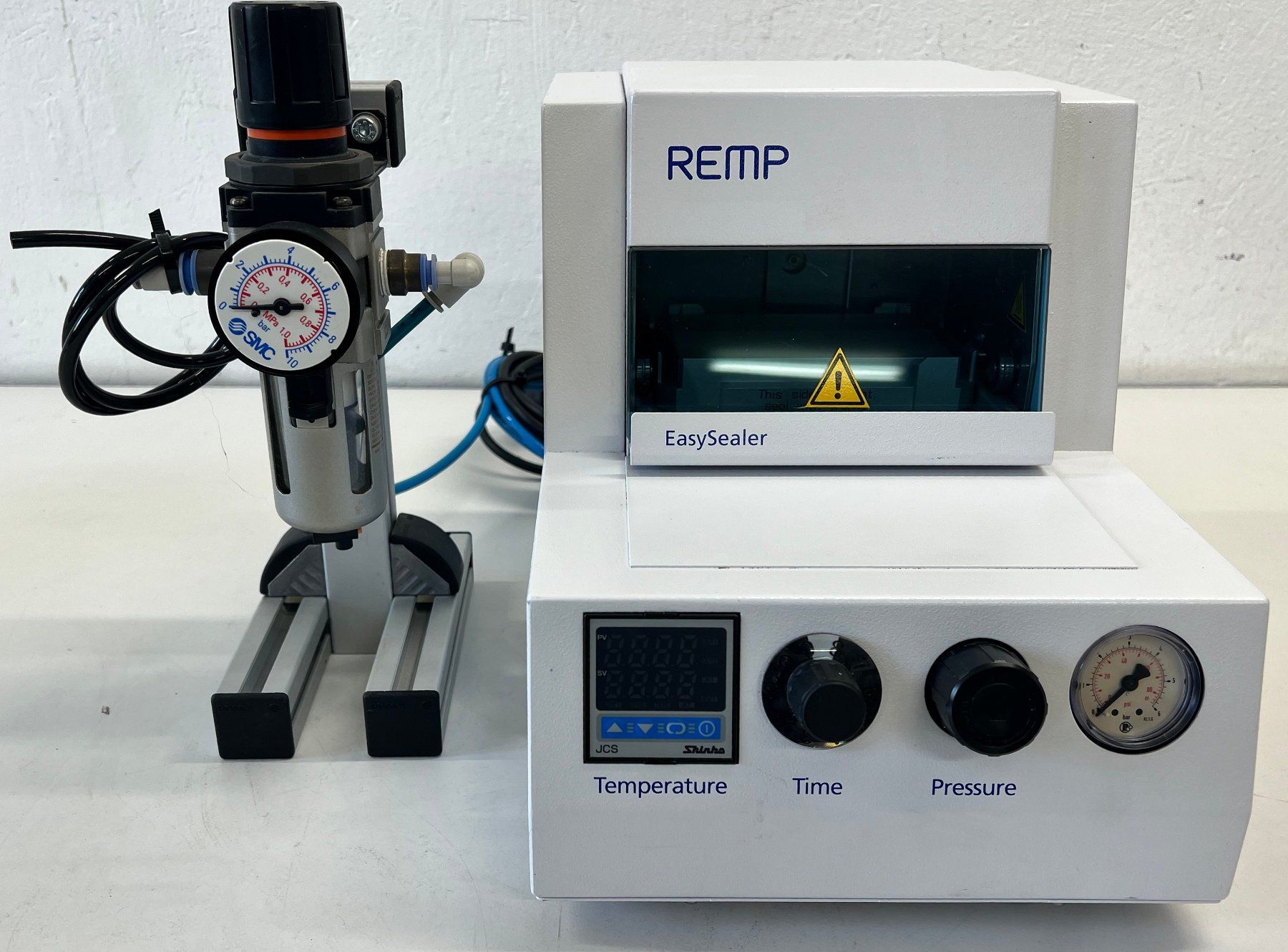 Accessori da laboratorio: REMP Easy Sealer 132 Plate Microplates Sealing Device – Usato da Niederdorf venduto da LeptonAG_Labor 3
