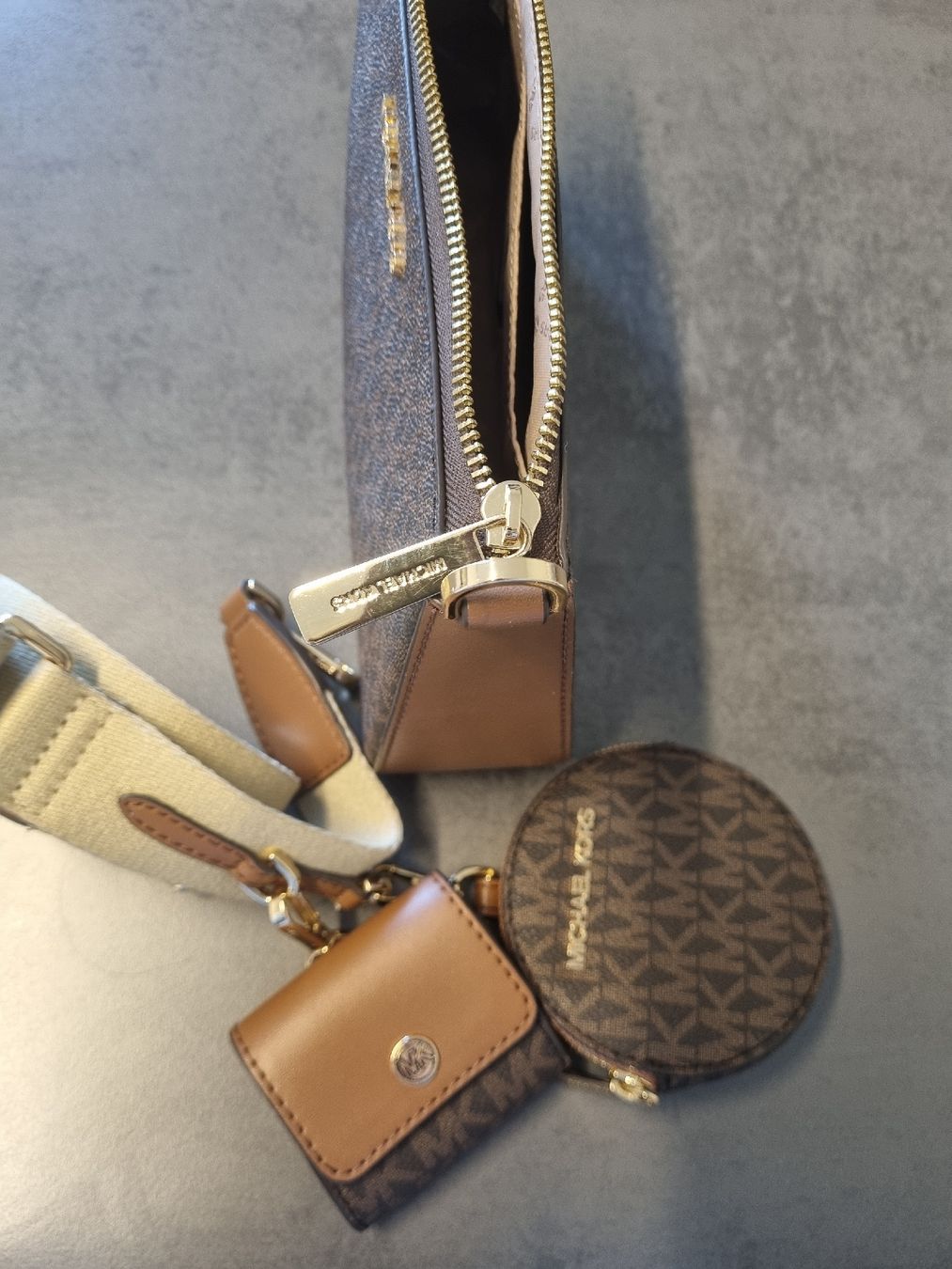 Borse da donna: Michael Kors travel jet set braun – Usato da Horw venduto da sra_wt8j 6