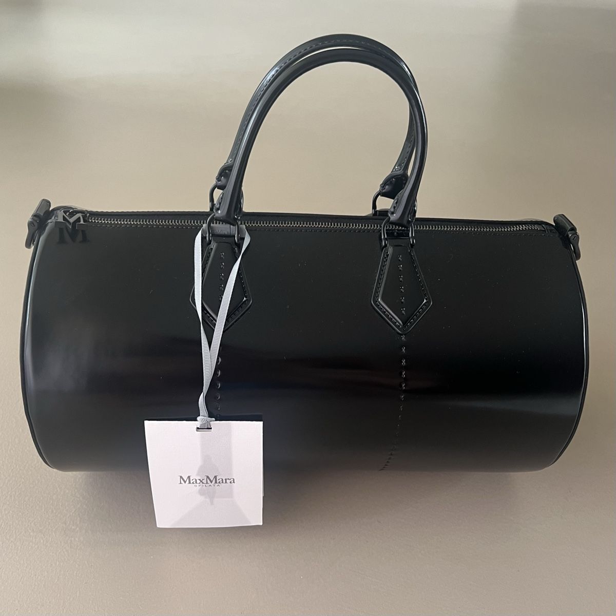 Max Mara Borse da donna: neue MAX MARA Brushedroll Handtasche 🖤 – Nuovo e nell'imballaggio originale da Zürich venduto da ClosetQueen 1