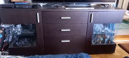 Sideboard dunkelbraun mit Glasvitrinen gebraucht