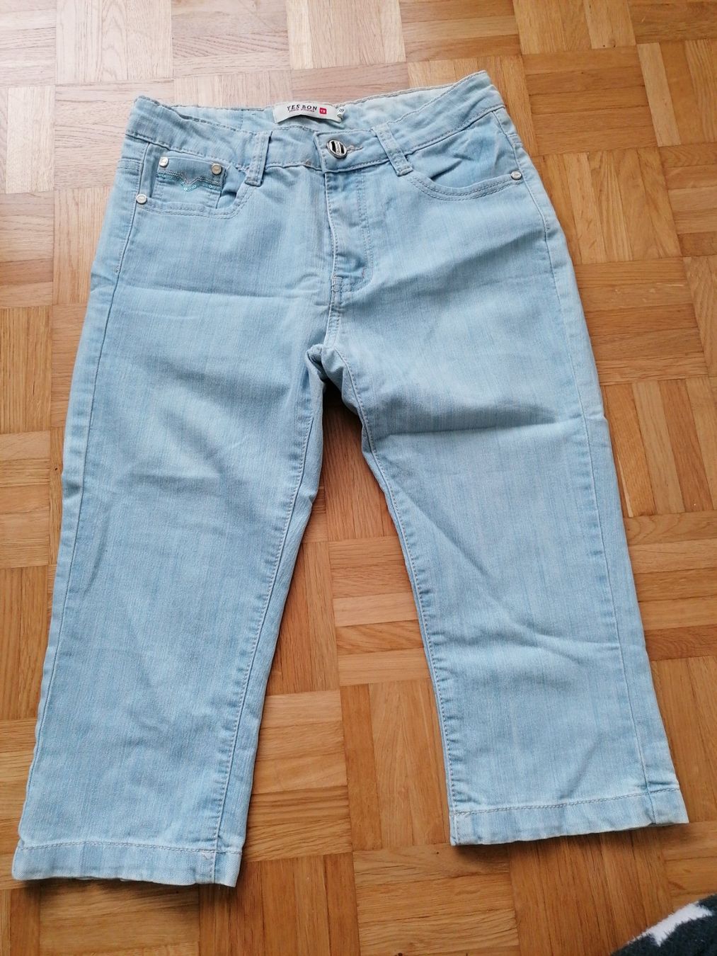 Jeans: Caprihose jeans – Gebraucht aus Dübendorf von an_nk8z