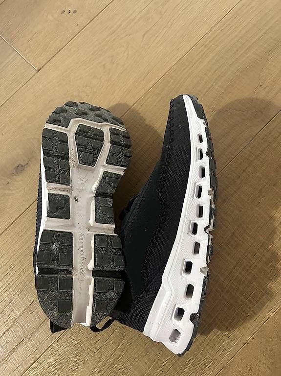 On Scarpe da donna: On Running Cloudwander Waterproof, 38.5 EU, Damen – Nuovo (secondo la descrizione) da Zürich venduto da kat_k6hw 2