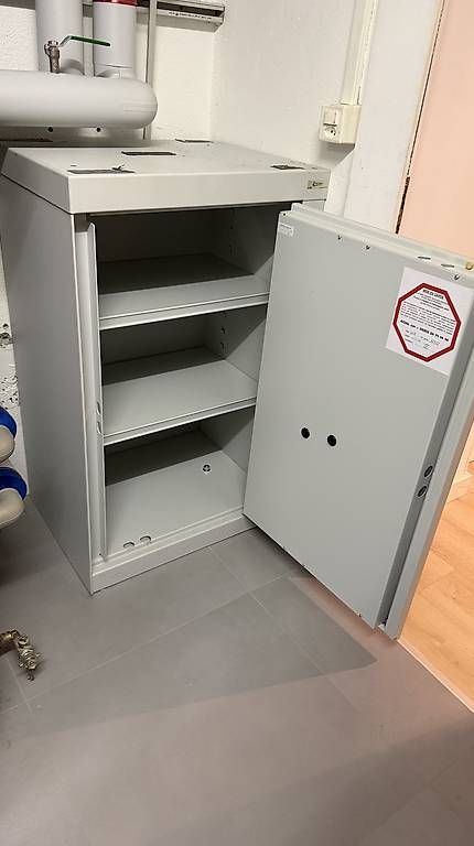 Coffre-fort: Armoire forte – D'occasion à La Conversion par mbhelico 1