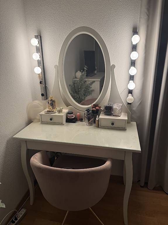 Tavoli da trucco: Schminktisch mit LED-Beleuchtung (IKEA) – Usato da Zürich venduto da giuliaferrari