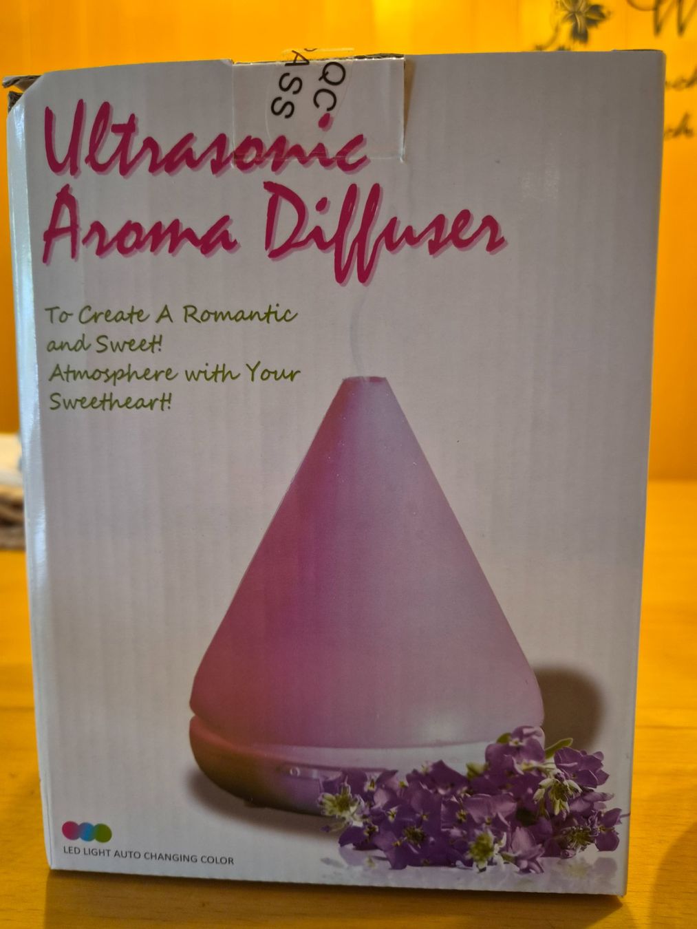 Duftöldiffusoren: Aroma Diffuser mit LED, fabrikneu – Neu und originalverpackt aus Schwanden i.E. von Cothesama