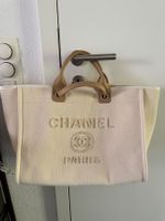 Chanel Shopper