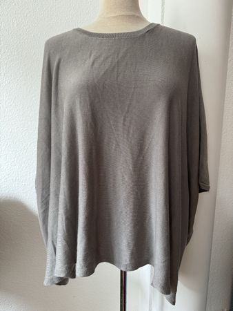 Pull oversize Madame Pure en 100% bambou, gris 