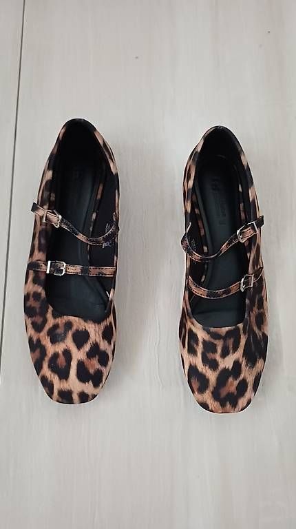 Pull&Bear Damenschuhe: Ballerines Pull&Bear léopard – Gebraucht aus Bex von Sakito