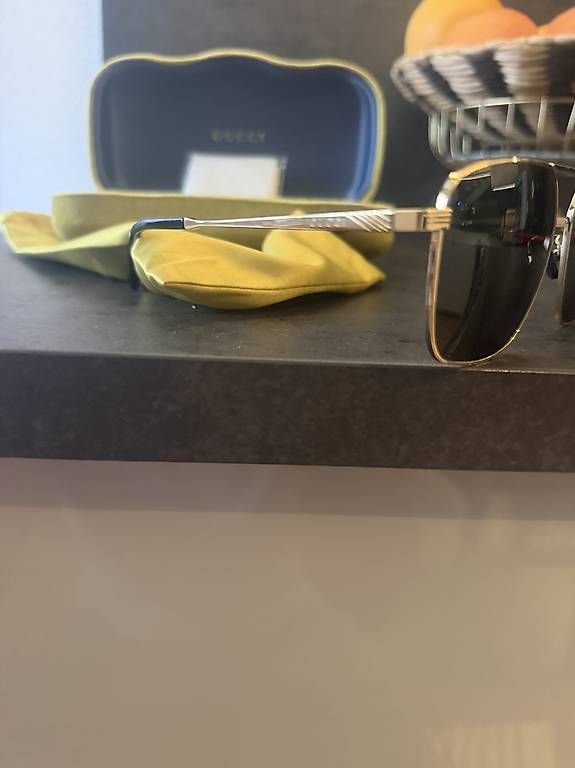Brillen & Gläser: Authentiques Gucci Lunettes de soleil – Gebraucht aus Orbe von tom_q2vy 1