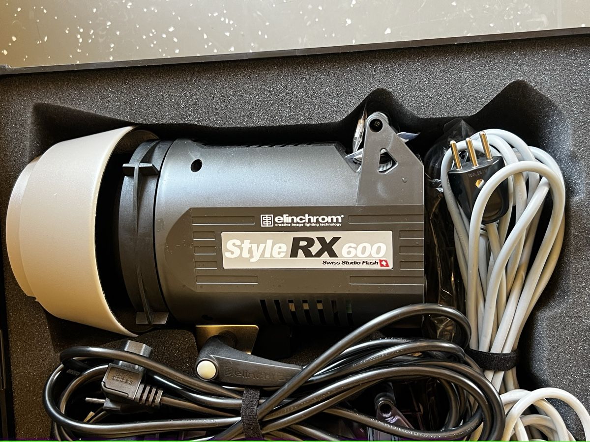 Flash: Elichrom Studioblitz Set: Style RX 600 & 300 RX - Top Zustan – Usato da Winterthur venduto da gue_yf9d 5