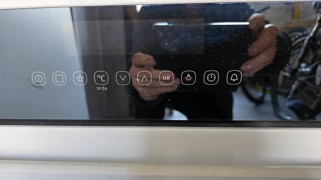 Electrolux Forni: Electrolux Backofen Einbau weiss – Usato da Uznach venduto da Brandaoleao 4