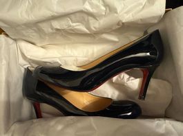 Chaussures louboutins bleu marine taille 36.5