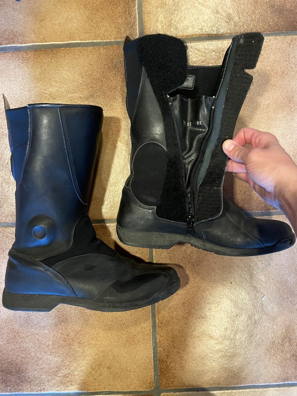 Dainese Scarpe da donna: Bottes de moto Dainese 39 – Usato da Grattavache venduto da Benterra 1
